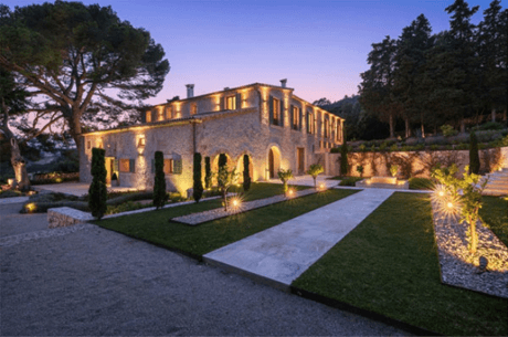 Magnificent estates
