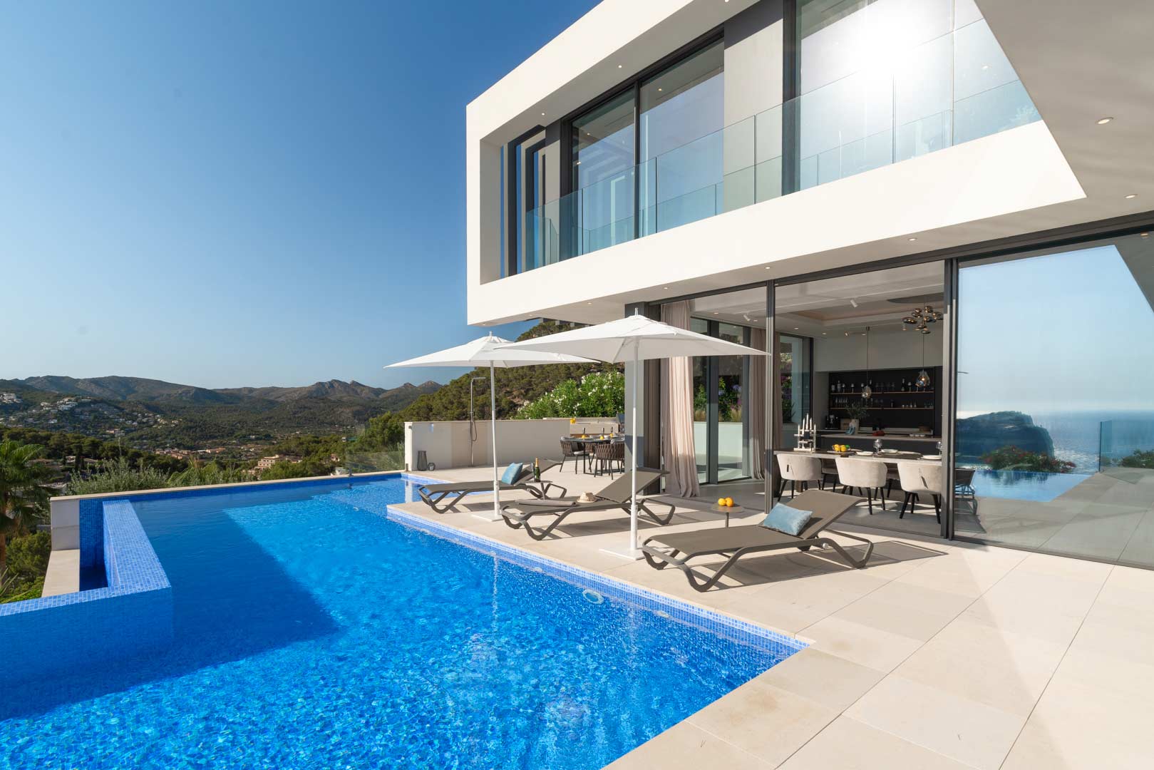 Luxury Villa for sale in Cala Llamp