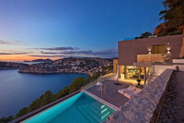 Sea-view villa with infinity pool for sale in Puerto Andratx, Southwest Mallorca